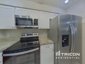 5163 Tallow Wood Ct in Orlando, FL - Foto de edificio - Building Photo