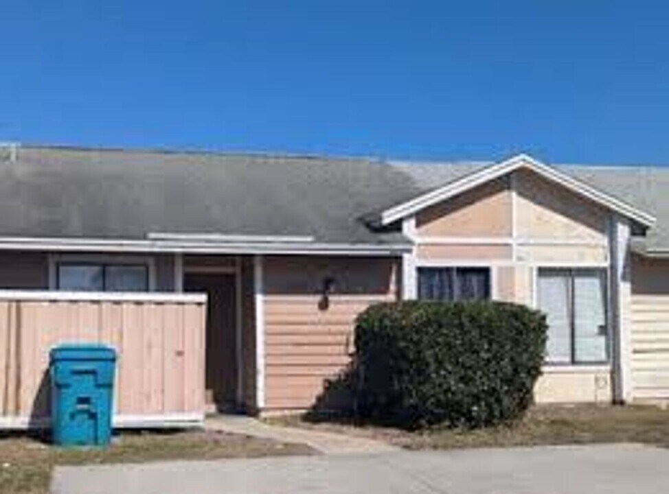 4713 Almond Willow Dr in Orlando, FL - Building Photo