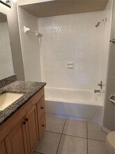 3722 Southpointe Dr in Orlando, FL - Building Photo - Building Photo