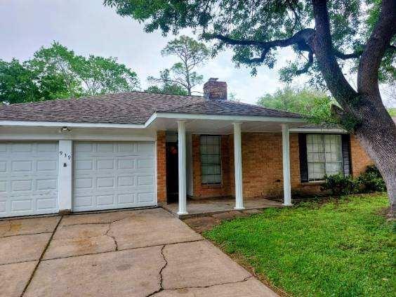 939 Buoy Rd in Houston, TX - Building Photo - Building Photo