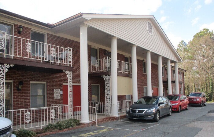 2104 S Main St in Kannapolis, NC - Building Photo