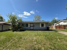 1427 Stuben Dr in Dayton, OH - Building Photo
