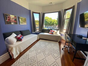 1105 Pacific Ave in Alameda, CA - Building Photo - Building Photo