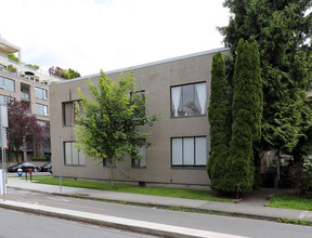 1609-1619 Cypress St in Vancouver, BC - Building Photo - Building Photo