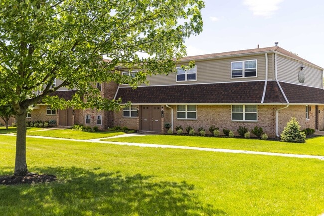 Lakeview Terrace in Fairless Hills, PA - Building Photo - Building Photo