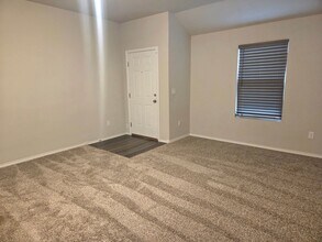 9704 Saddle Dr in Yukon, OK - Building Photo - Building Photo