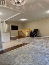 15 Laguna Crescent in St Catharines, ON - Building Photo - Building Photo