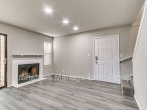 1113 W Fulton St in Broken Arrow, OK - Foto de edificio - Building Photo