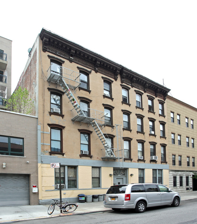 210-212 Meserole St in Brooklyn, NY - Building Photo - Building Photo