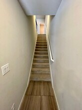 1525 139th Ct NE in Bellevue, WA - Building Photo - Building Photo
