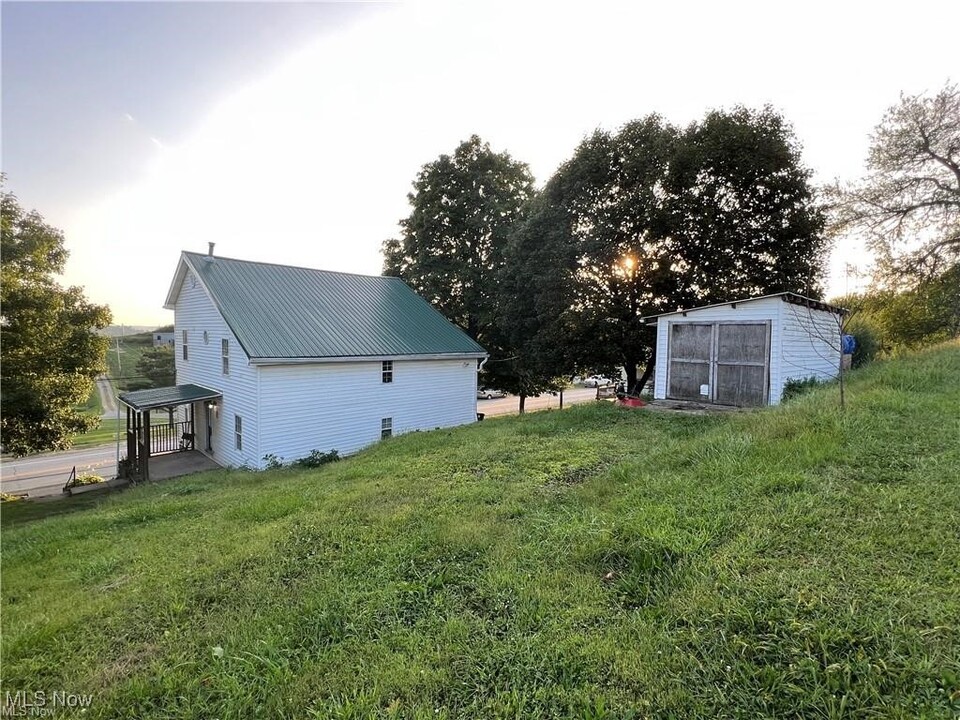 310 W Cross St in Summerfield, OH - Building Photo