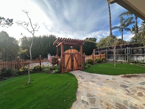 4565 Hollister Ave in Santa Barbara, CA - Building Photo - Building Photo