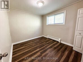 308-308 Kiwanis Park Dr in London, ON - Building Photo - Building Photo