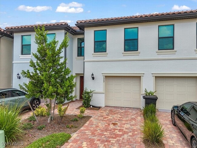 1533 Lake Jessup Cir in Cape Coral, FL - Foto de edificio - Building Photo