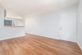 239 E 16th St, Unit 4 in Jacksonville, FL - Building Photo - Building Photo