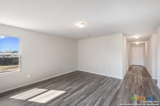 2831 Rosefinch in Canyon Lake, TX - Building Photo - Building Photo