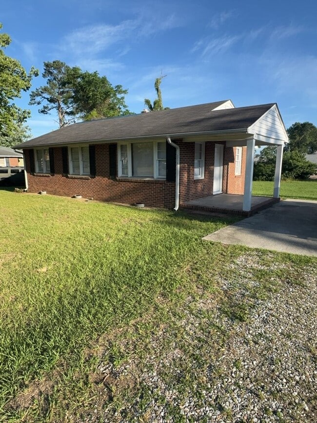 property at 3524 Rainbow Rd