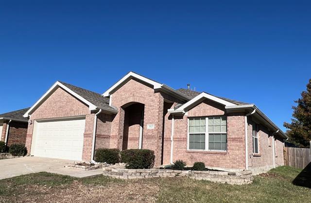 1933 Caddo St in Little Elm, TX - Foto de edificio - Building Photo