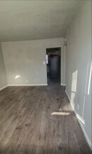 1918 Lawrence St, Unit 1924 in Indianapolis, IN - Foto de edificio - Building Photo