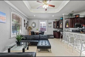 2324 W Palmetto St in Tampa, FL - Building Photo - Building Photo