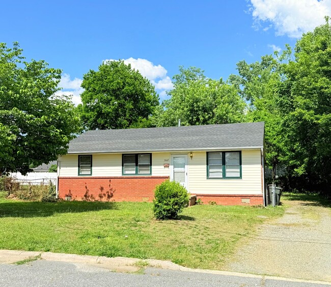 property at 1607 Eastwood Ave