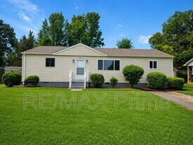 501 S 6th St in Suffolk, VA - Building Photo