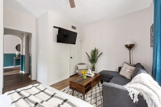 1096 Piedmont Ave NE in Atlanta, GA - Building Photo - Building Photo