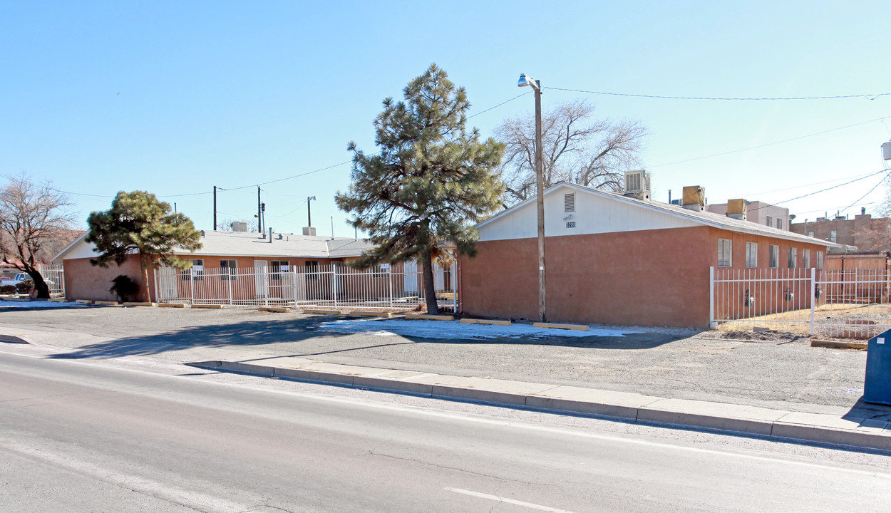 3208-3212 Comanche Rd NE in Albuquerque, NM - Foto de edificio