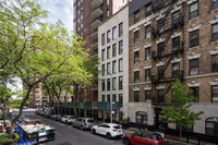 554 E 82nd St in New York, NY - Building Photo - Primary Photo