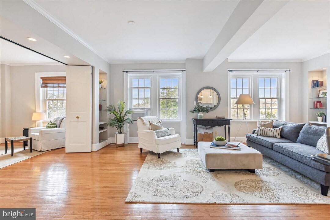 1925 16th St NW-Unit -502 in Washington, DC - Building Photo