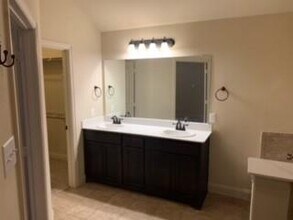 6504 Rienzi Dr in Greenville, TX - Building Photo - Building Photo