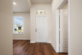 109 Watch Hl in Jarrell, TX - Building Photo - Building Photo