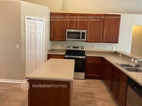 151 Blackstone Creek Rd in Groveland, FL - Foto de edificio - Building Photo