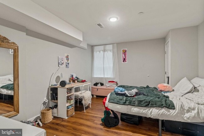 property at 2130 N Carlisle St