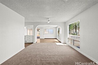 1135 Aikoo Pl in Pearl City, HI - Building Photo - Building Photo
