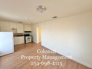 422 W Green Ave in Killeen, TX - Building Photo - Building Photo