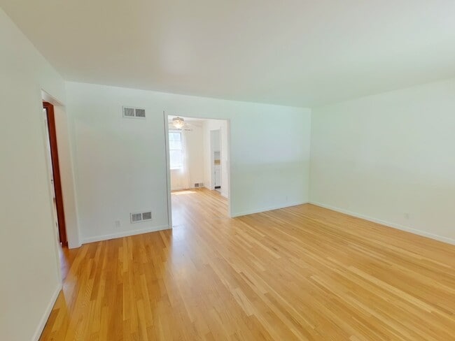 1057 N Lightner in Wichita, KS - Building Photo - Building Photo