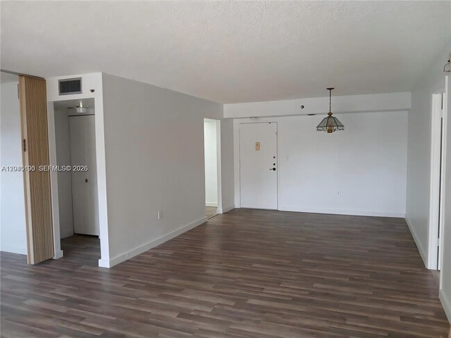 property at 1300 St Charles Pl