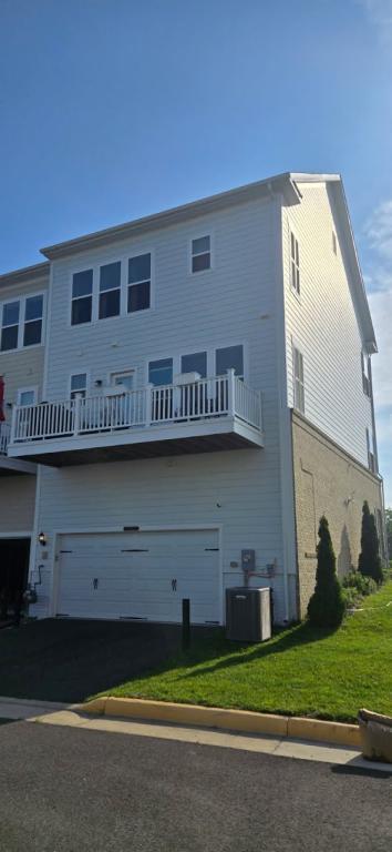 17137 Branched Oak Rd in Dumfries, VA - Building Photo - Building Photo