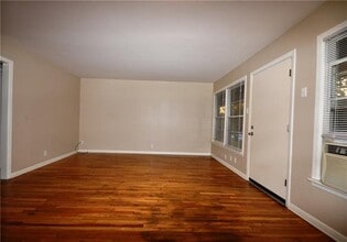 2008 E Cherry St in Sherman, TX - Building Photo - Building Photo