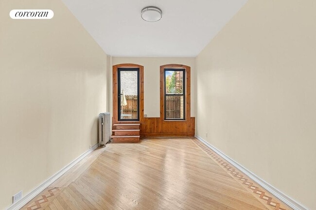 203 8th Ave