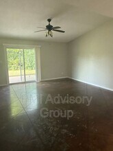 2721 SE Taurus Ct in Topeka, KS - Building Photo - Building Photo
