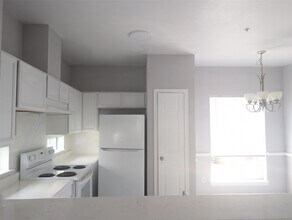 6289 Wilcrest Dr in Houston, TX - Building Photo - Building Photo