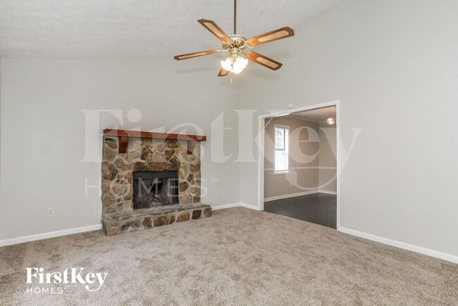 4550 Glory Dr in Austell, GA - Building Photo - Building Photo