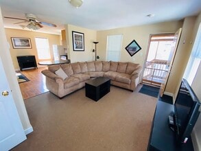 2509 N Marshfield Ave, Unit 2R in Chicago, IL - Foto de edificio - Building Photo