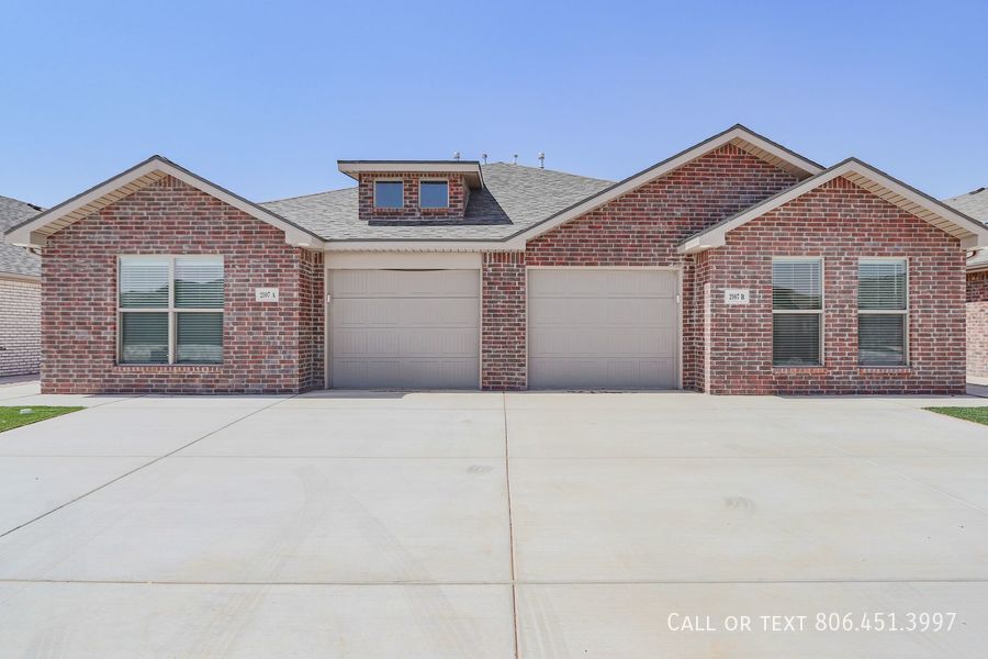 2107 N Avenue J in Lubbock, TX - Building Photo