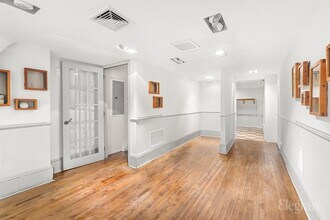 189 Orchard St, Unit FRNT 1A in New York, NY - Building Photo - Building Photo