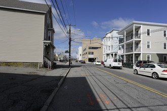 209 Salem St in Lowell, MA - Building Photo - Building Photo