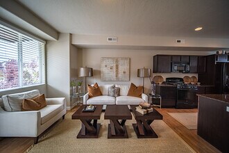 Solameer in Herriman, UT - Foto de edificio - Building Photo