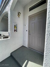 700 Carnegie St in Henderson, NV - Building Photo - Building Photo